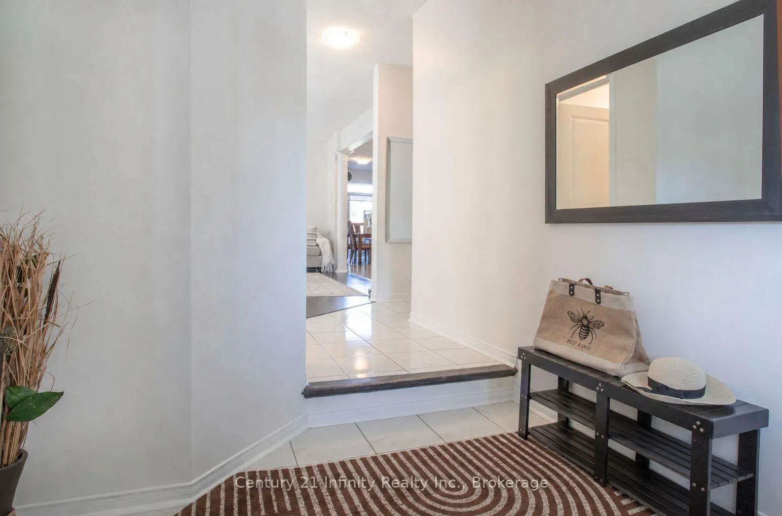 Photo 5 of 1020 Byron Street N, Whitby, Williamsburg — HOMEH