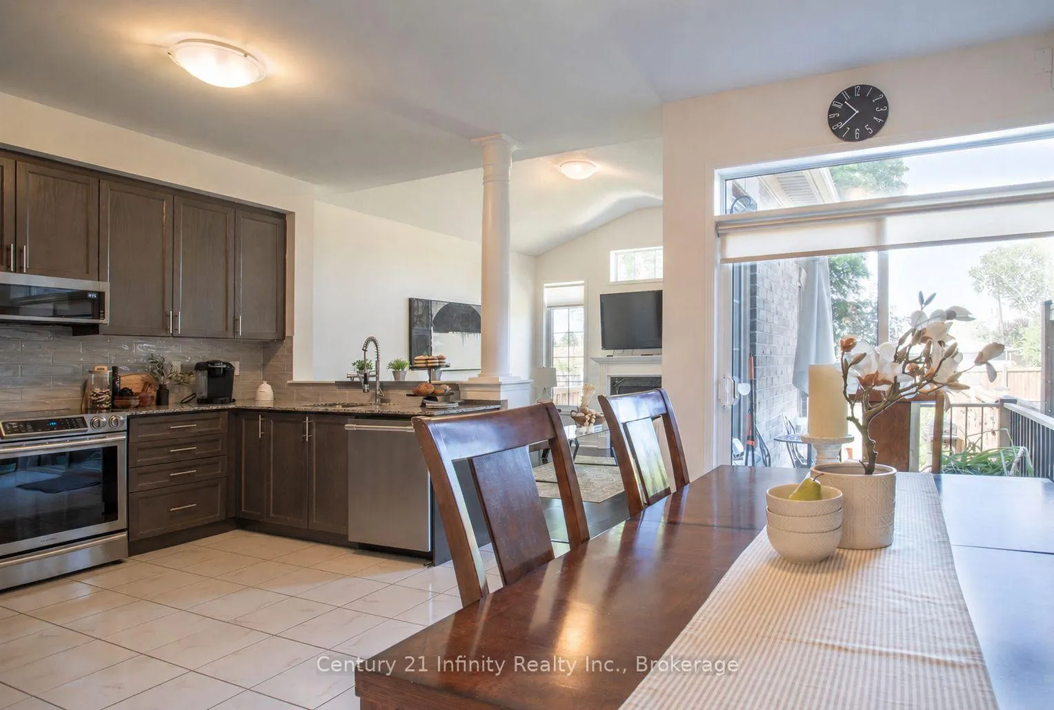 Photo 13 of 1020 Byron Street N, Whitby, Williamsburg — HOMEH