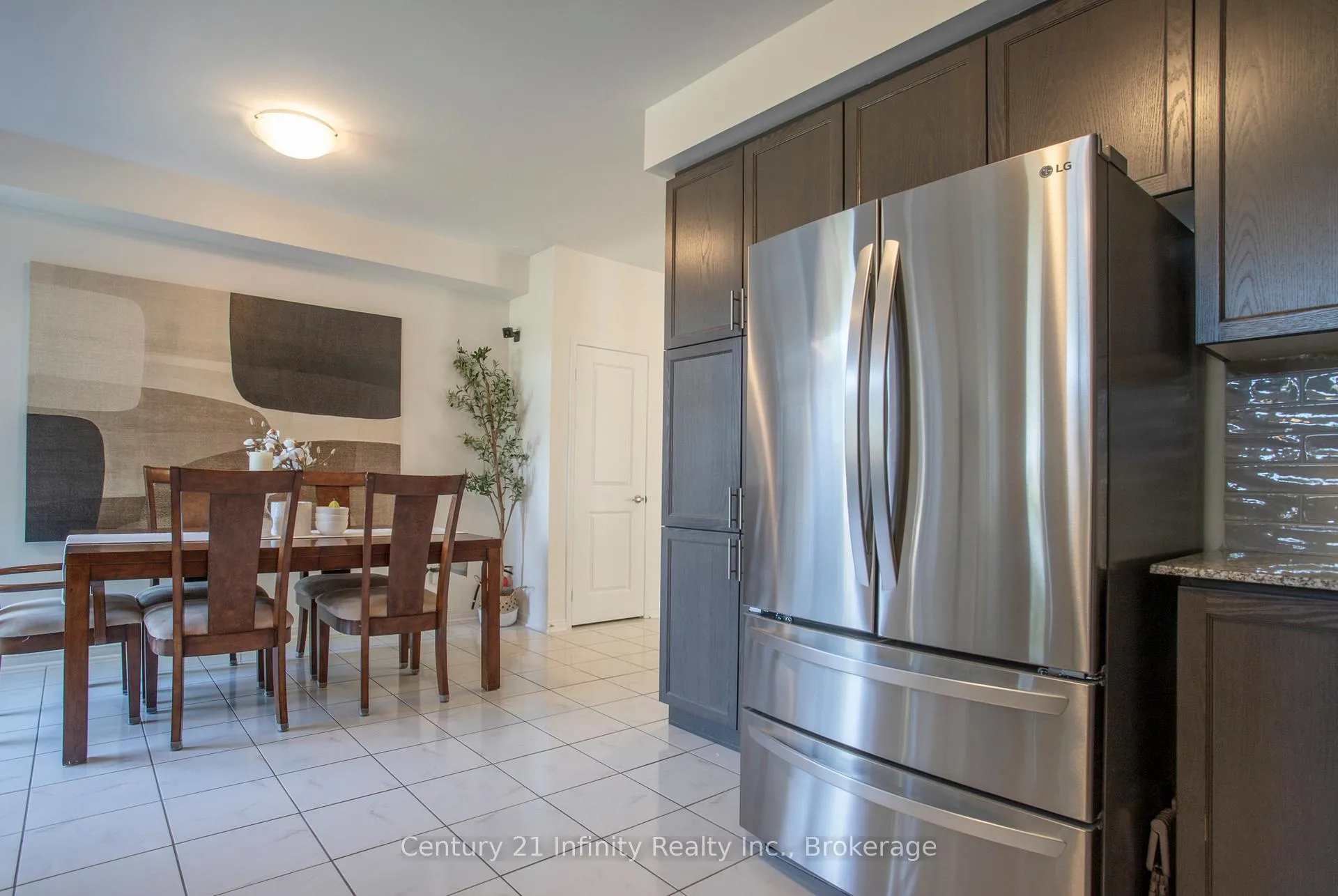 Photo 16 of 1020 Byron Street N, Whitby, Williamsburg — HOMEH