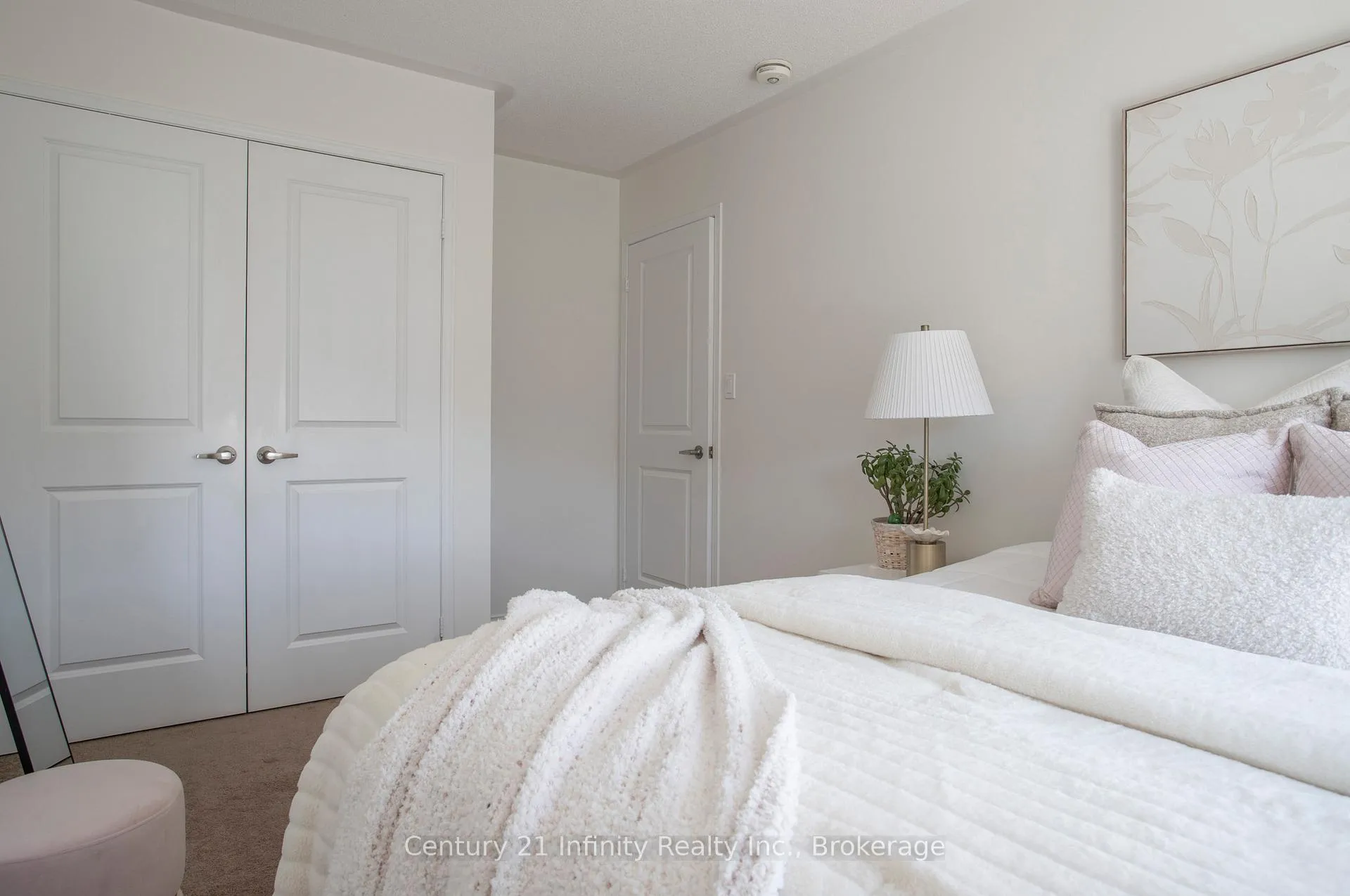 Photo 32 of 1020 Byron Street N, Whitby, Williamsburg — HOMEH