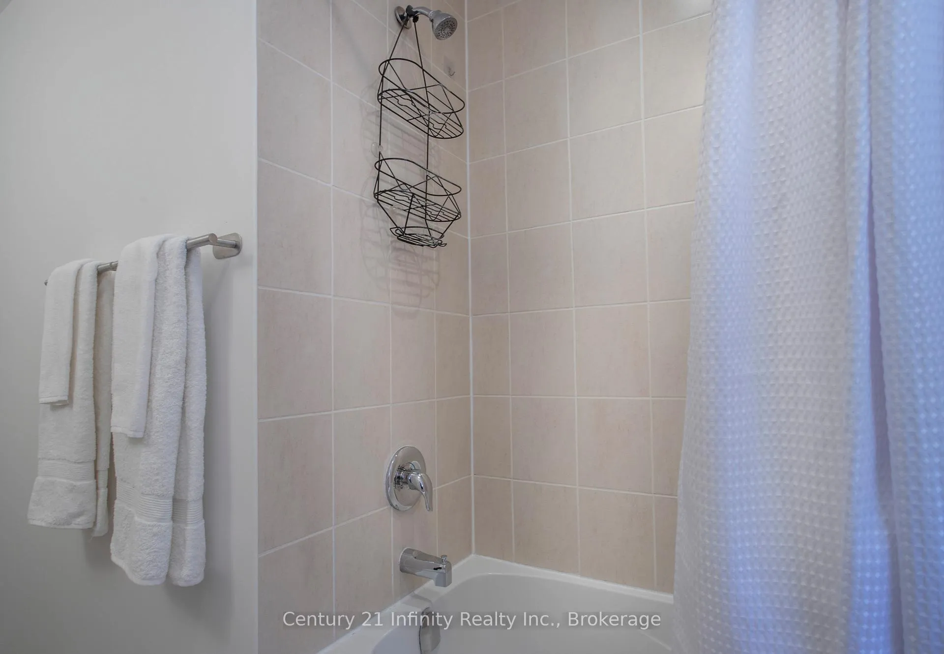 Photo 35 of 1020 Byron Street N, Whitby, Williamsburg — HOMEH