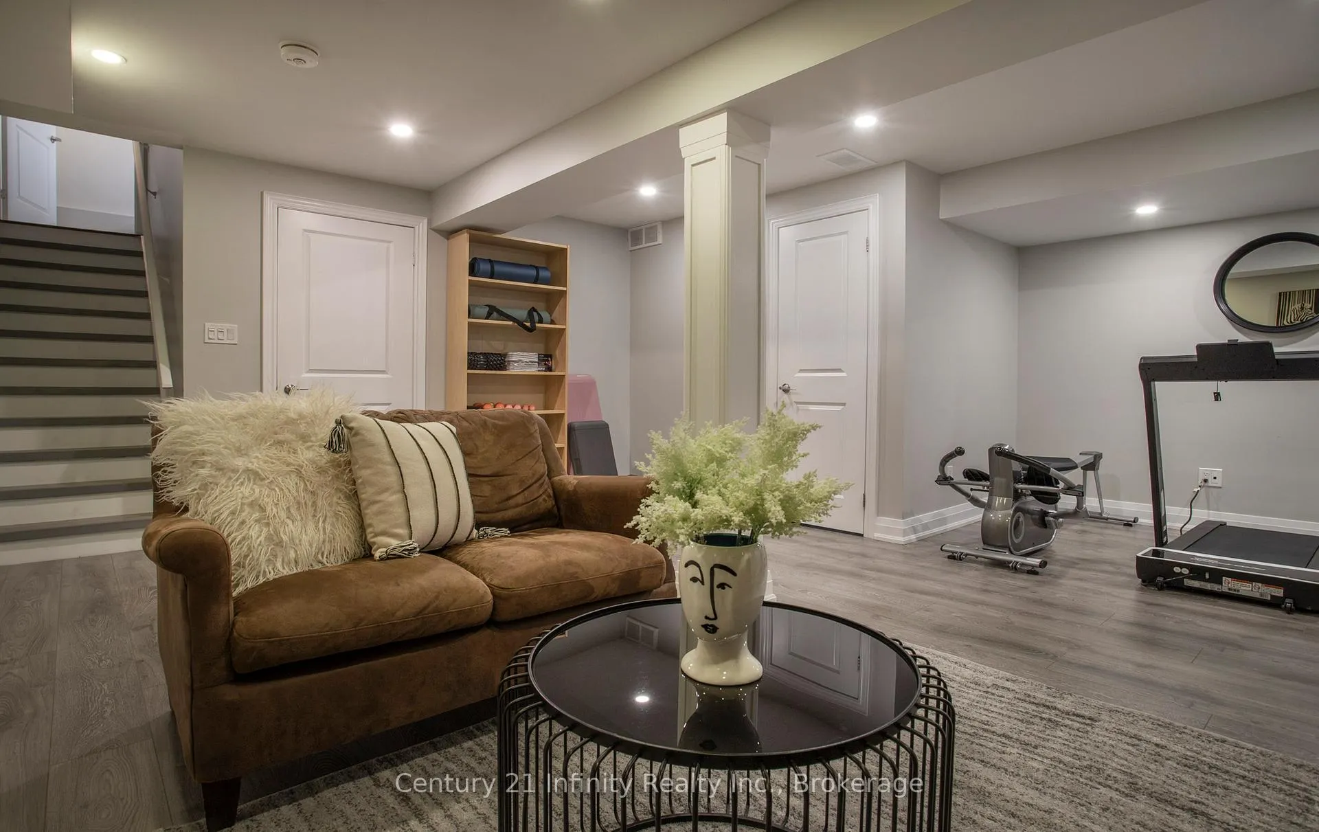 Photo 36 of 1020 Byron Street N, Whitby, Williamsburg — HOMEH