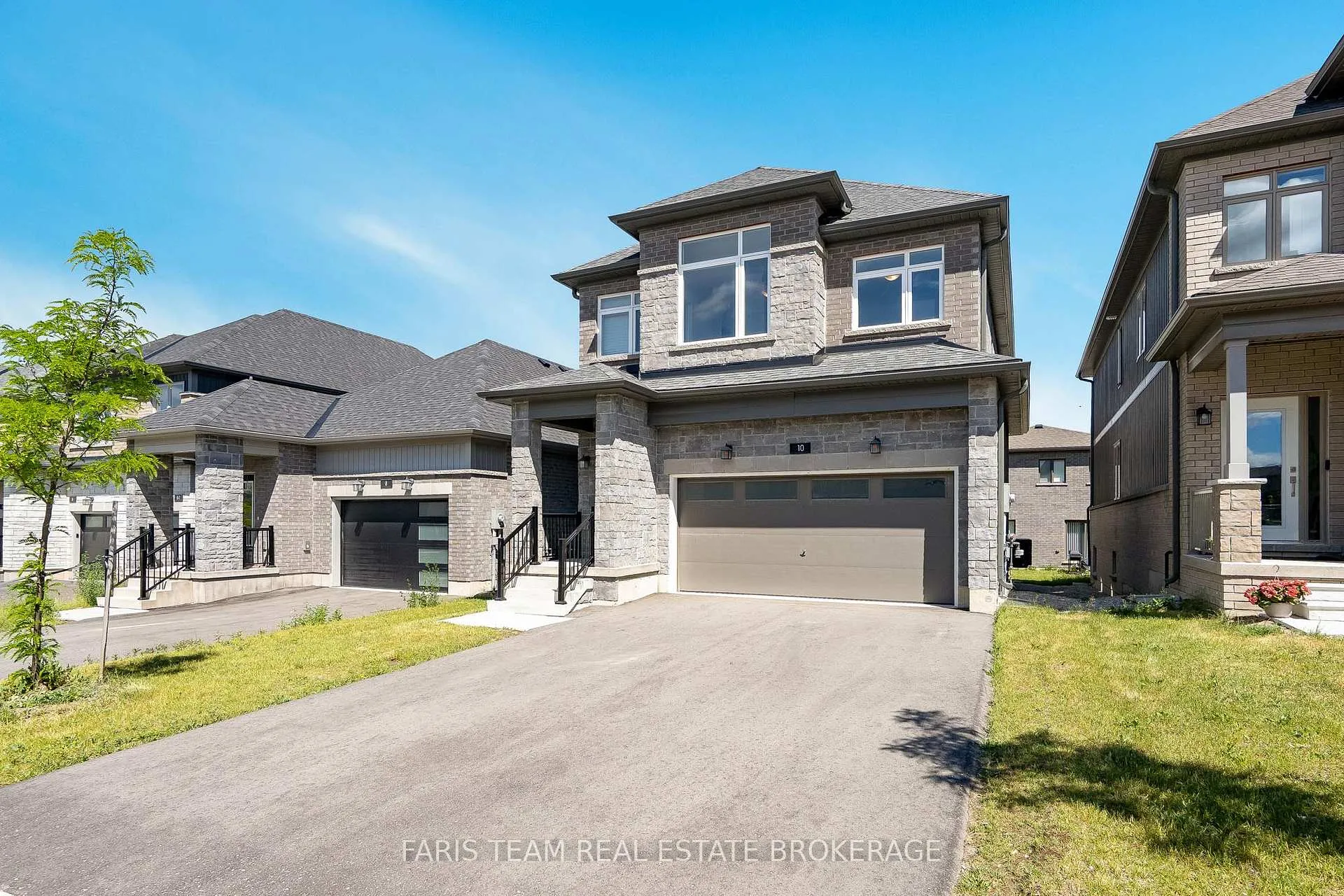 Photo 3 of 10 Barnyard Trail, Barrie, Rural Barrie Southeast — HOMEH