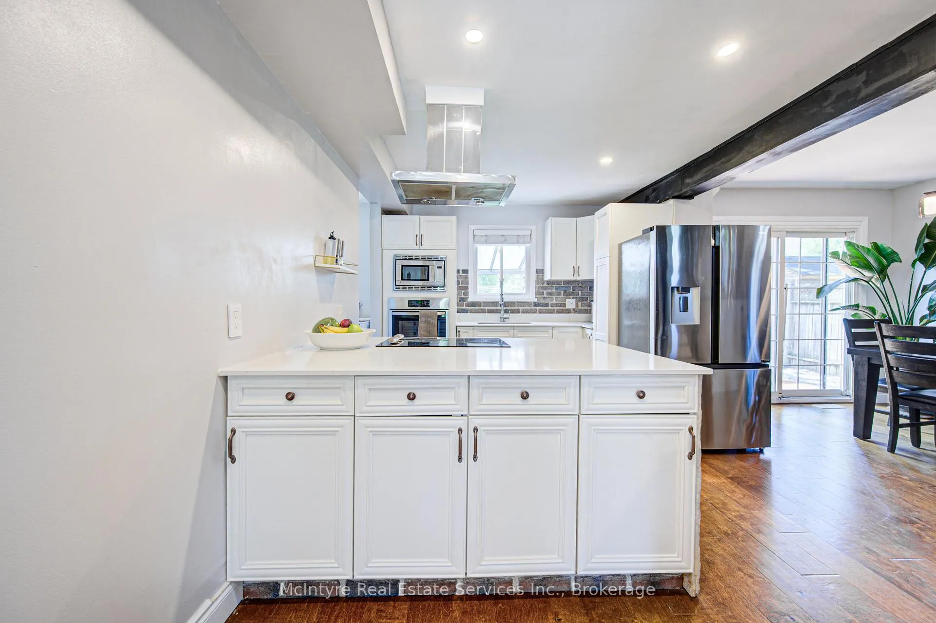 Photo 8 of 154 Grand Avenue S, Cambridge, St. Andrews Estates — HOMEH
