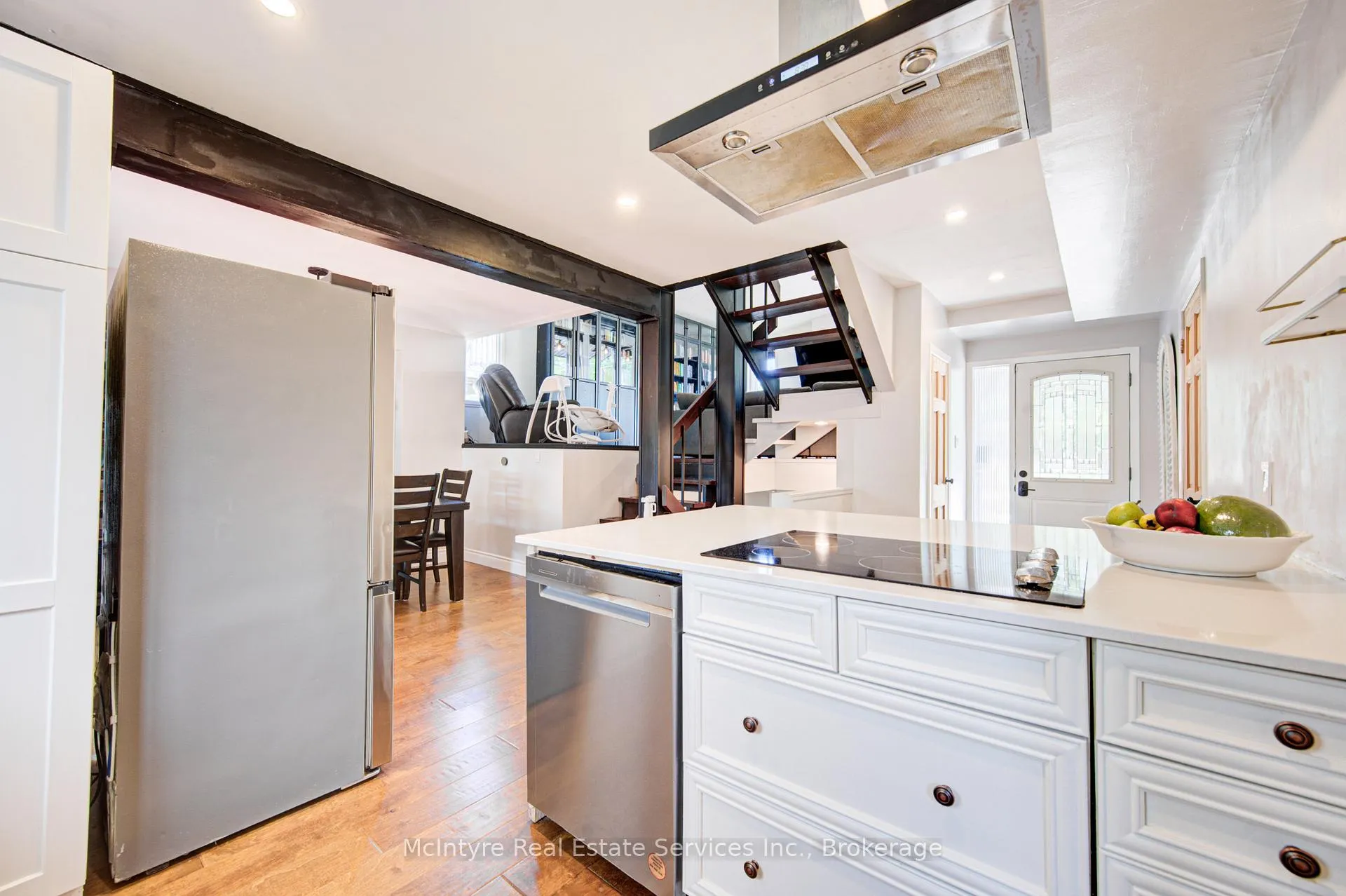 Photo 15 of 154 Grand Avenue S, Cambridge, St. Andrews Estates — HOMEH