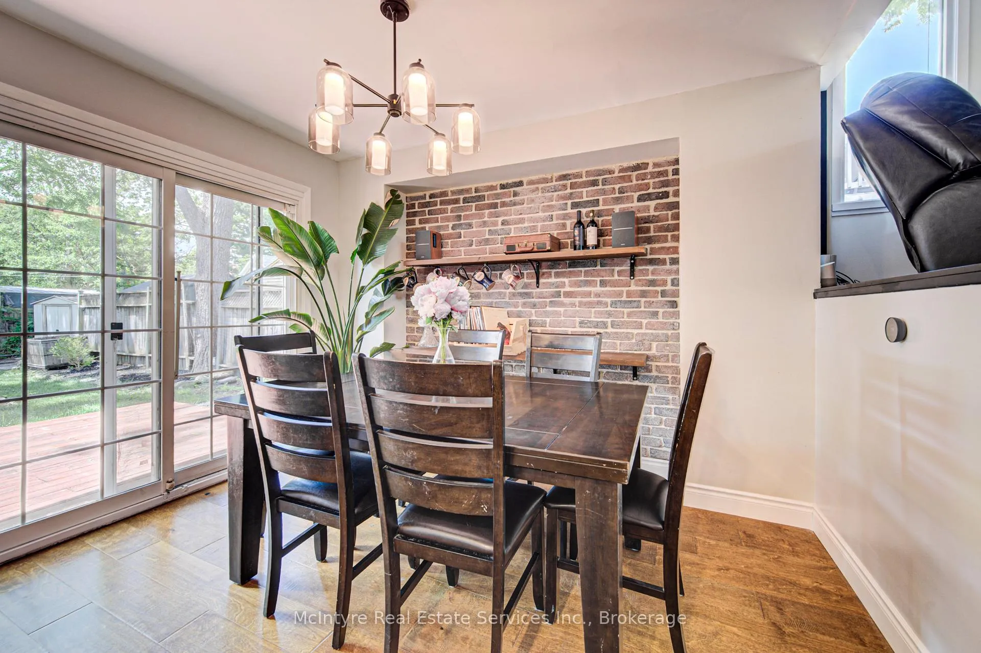 Photo 20 of 154 Grand Avenue S, Cambridge, St. Andrews Estates — HOMEH