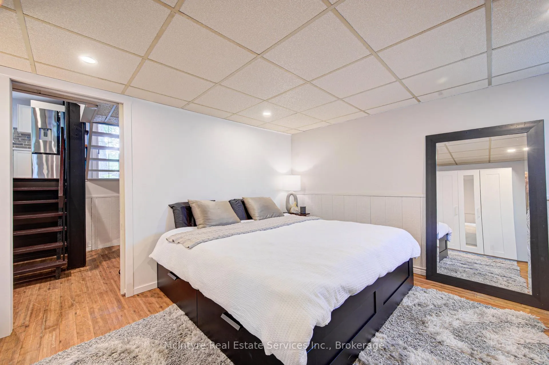 Photo 25 of 154 Grand Avenue S, Cambridge, St. Andrews Estates — HOMEH