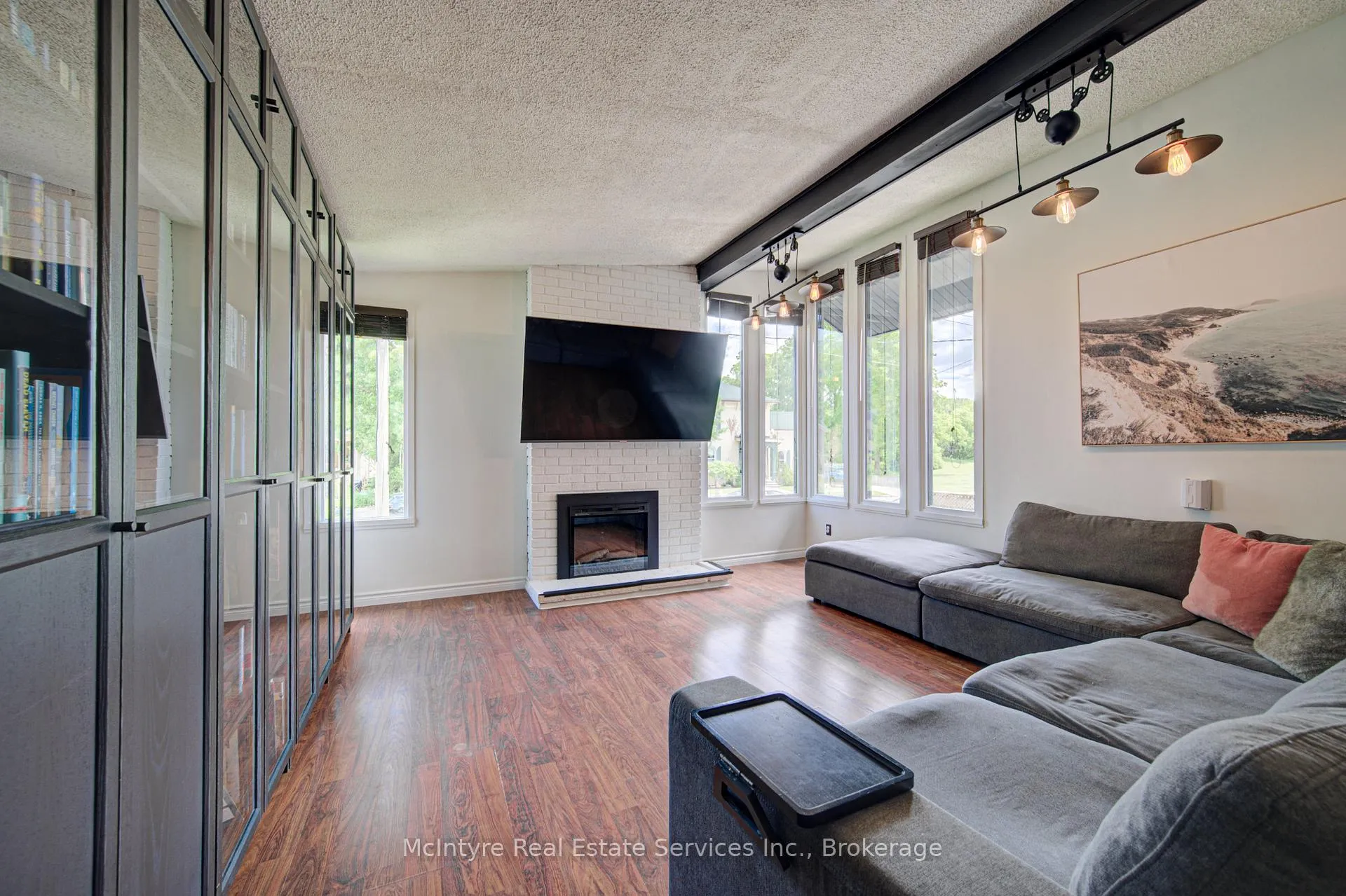 Photo 28 of 154 Grand Avenue S, Cambridge, St. Andrews Estates — HOMEH
