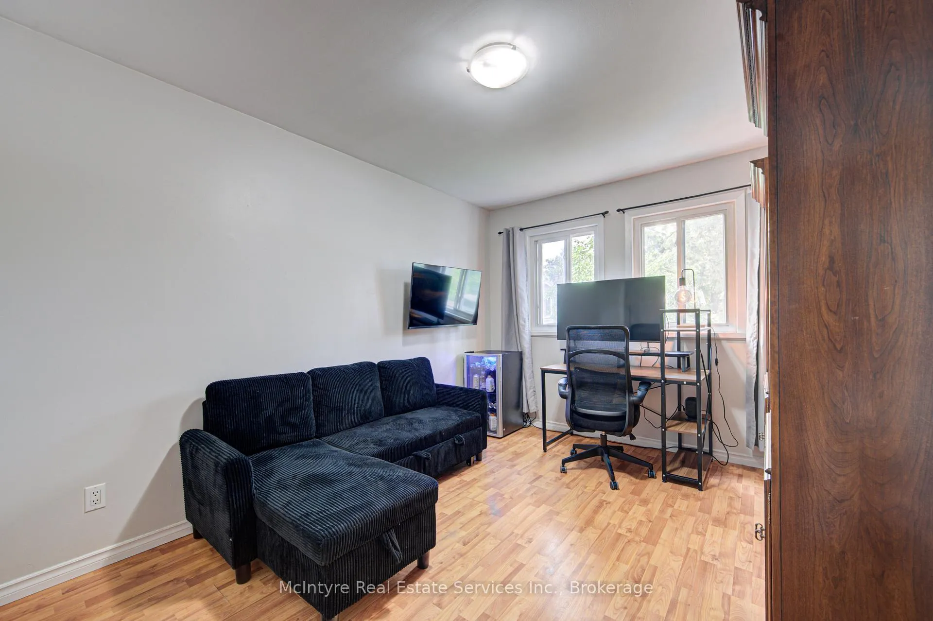 Photo 34 of 154 Grand Avenue S, Cambridge, St. Andrews Estates — HOMEH