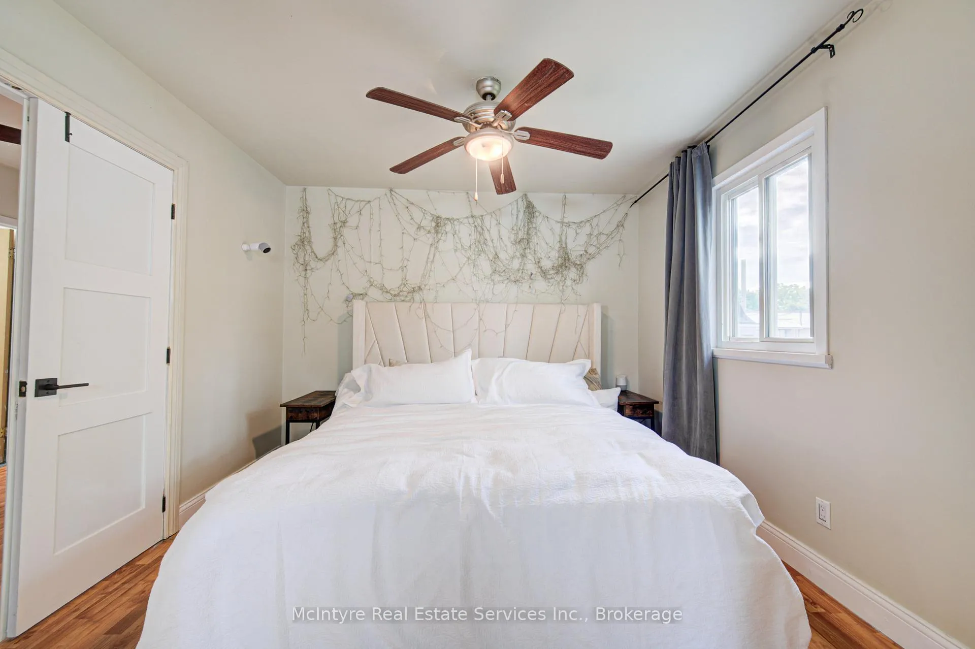 Photo 43 of 154 Grand Avenue S, Cambridge, St. Andrews Estates — HOMEH