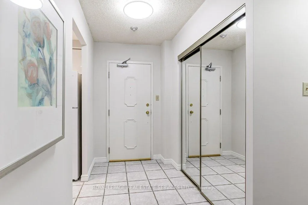 Photo 10 of Unit 301, 2121 Lakeshore Road, Burlington, Brant — HOMEH