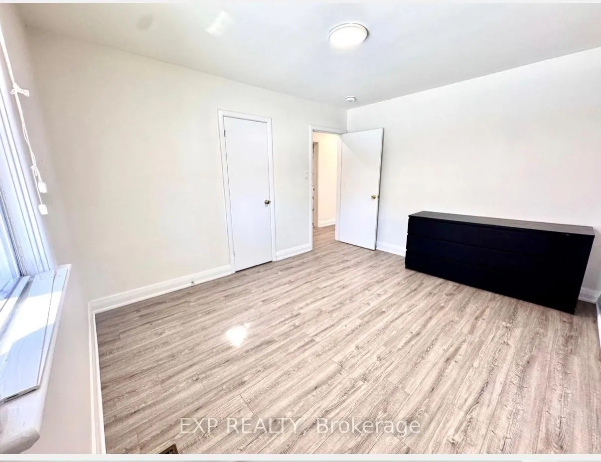 Photo 2 of Unit Main, 119 Earlton Road, Scarborough, Tam O'Shanter-Sullivan — HOMEH