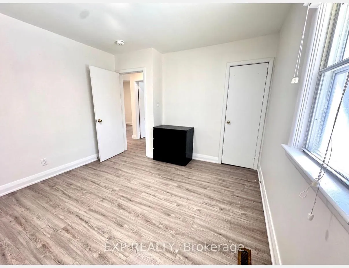 Photo 4 of Unit Main, 119 Earlton Road, Scarborough, Tam O'Shanter-Sullivan — HOMEH