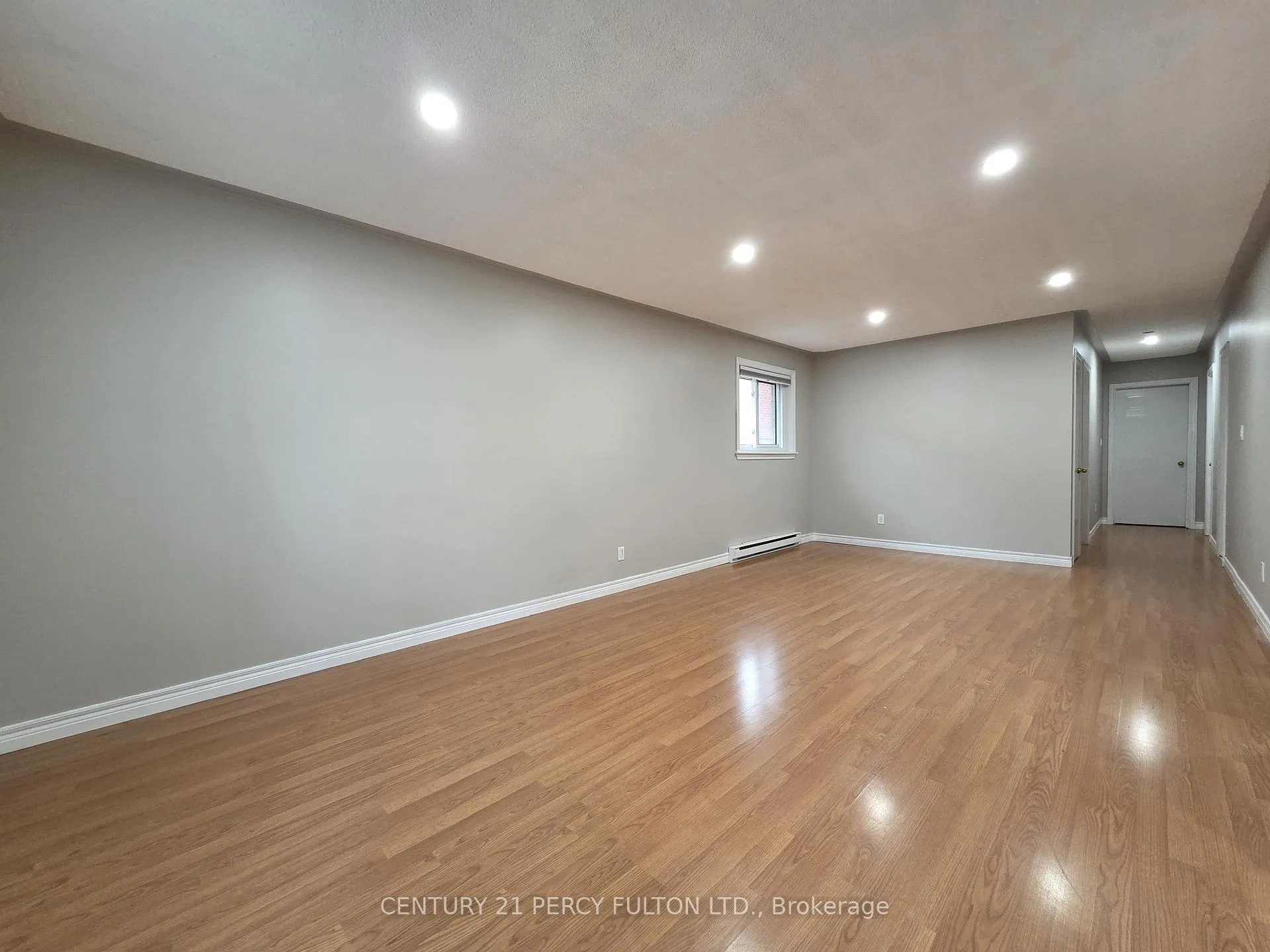 Photo 3 of 345 Buena Vista Avenue, Oshawa, McLaughlin — HOMEH