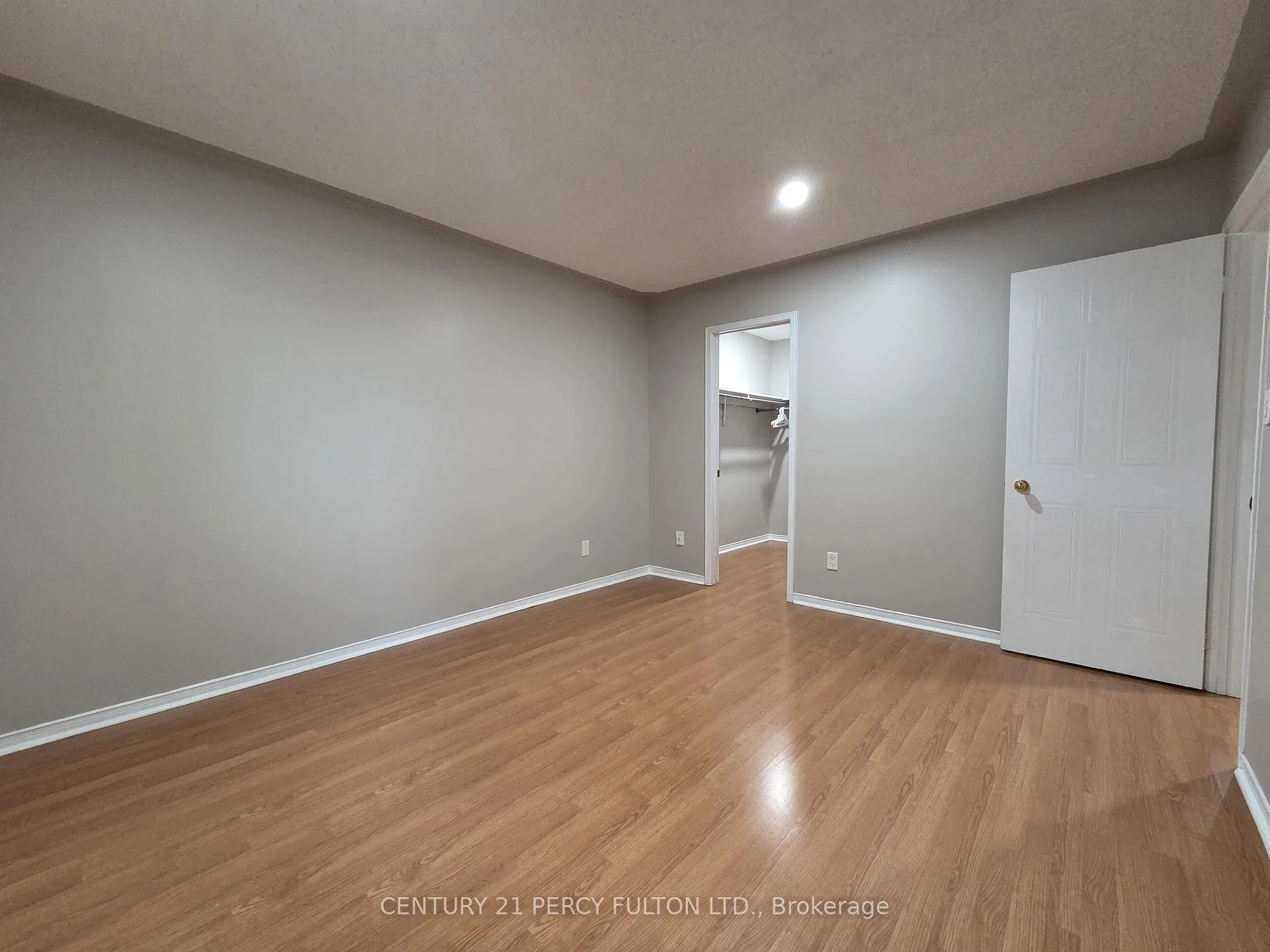 Photo 8 of 345 Buena Vista Avenue, Oshawa, McLaughlin — HOMEH