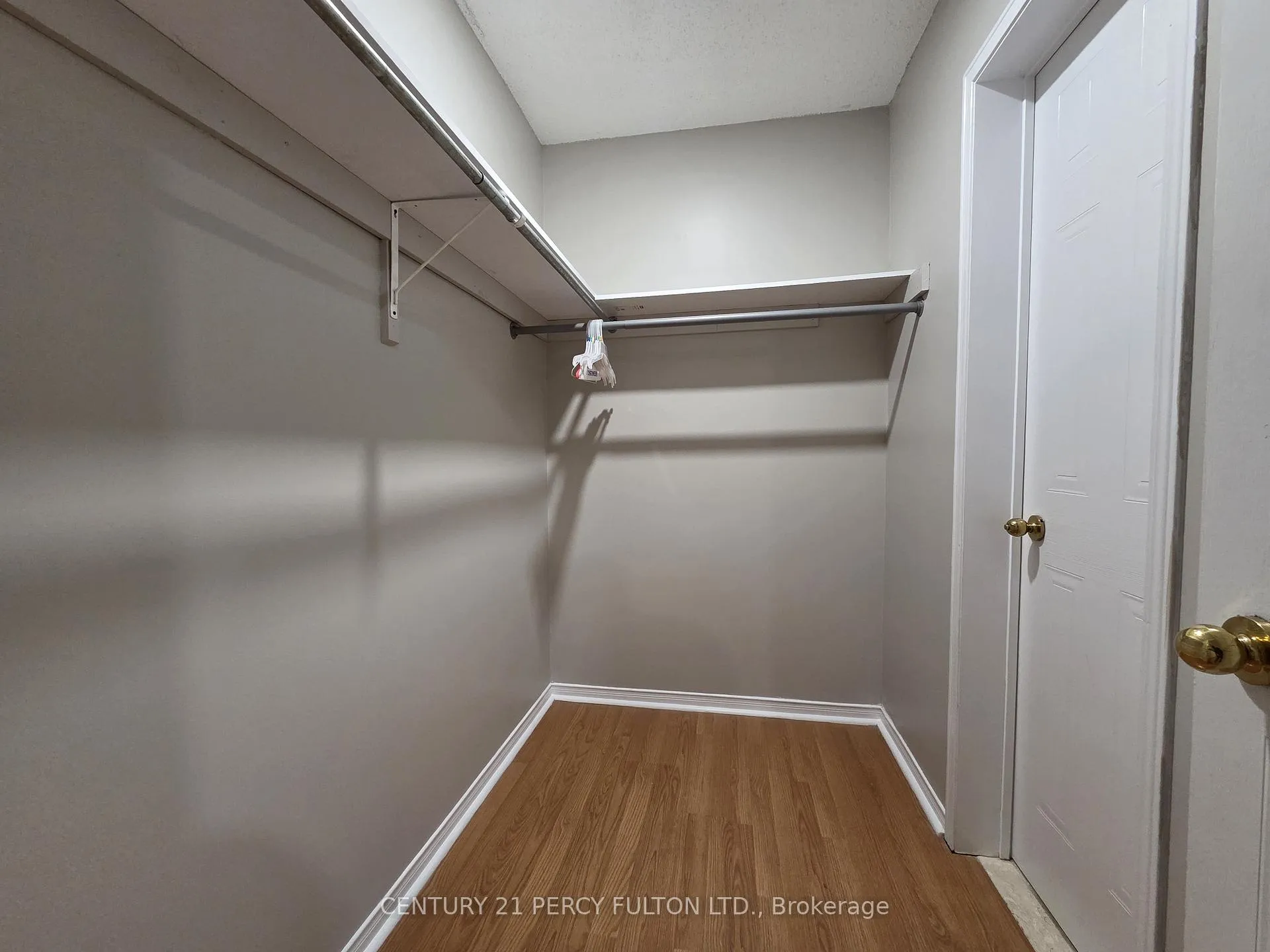 Photo 9 of 345 Buena Vista Avenue, Oshawa, McLaughlin — HOMEH