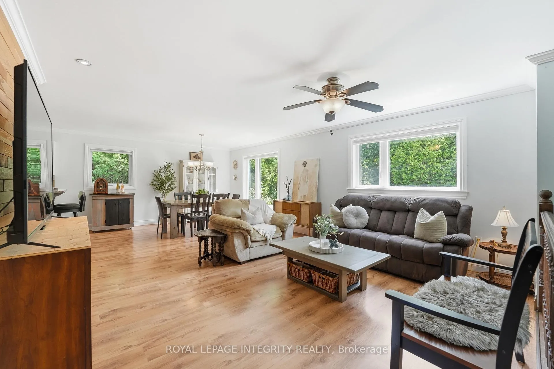 Photo 5 of 215 Davis Road, North Grenville, North Grenville Twp (Kemptville South) — HOMEH