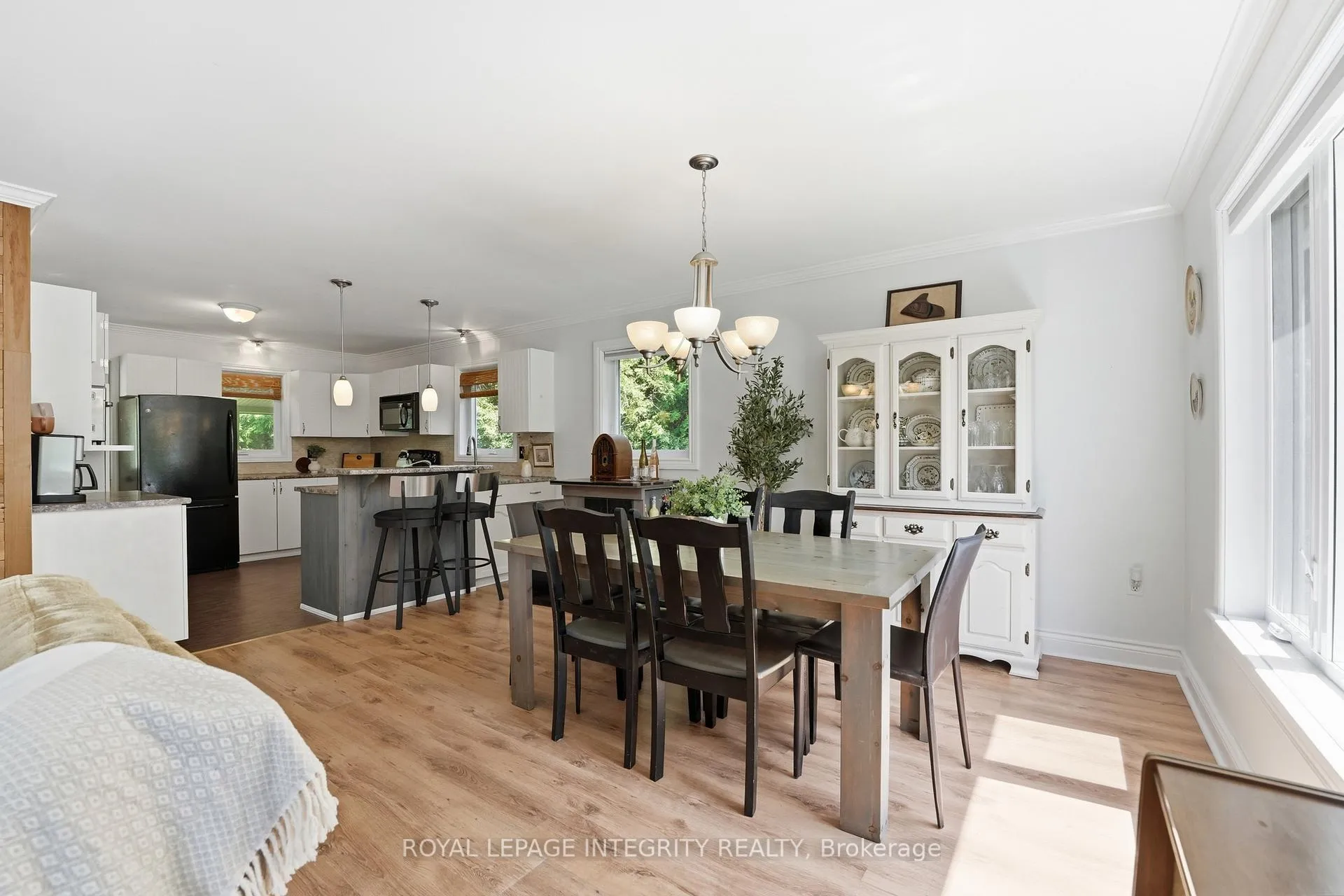 Photo 7 of 215 Davis Road, North Grenville, North Grenville Twp (Kemptville South) — HOMEH