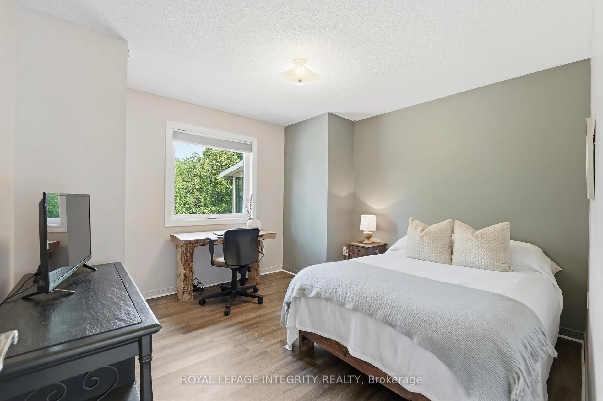 Photo 18 of 215 Davis Road, North Grenville, North Grenville Twp (Kemptville South) — HOMEH