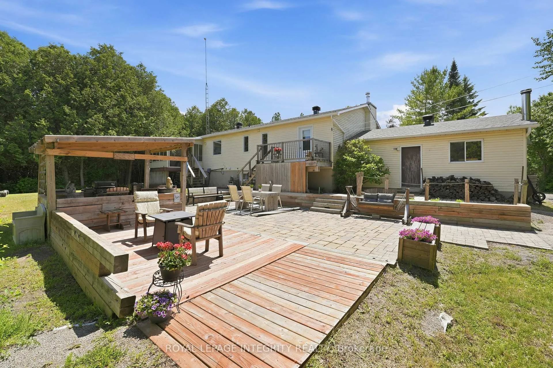 Photo 27 of 215 Davis Road, North Grenville, North Grenville Twp (Kemptville South) — HOMEH