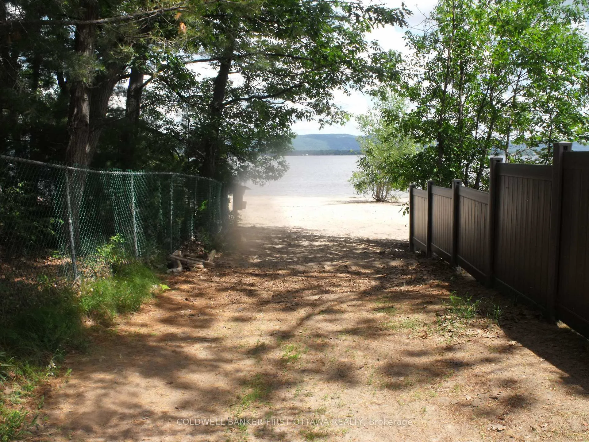 Photo 12 of 123 Bayview Drive, Ottawa, Constance Bay — HOMEH