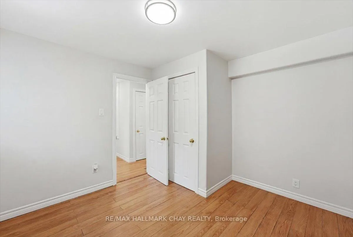 Photo 14 of 2022 St. Johns Road, Innisfil, Alcona — HOMEH