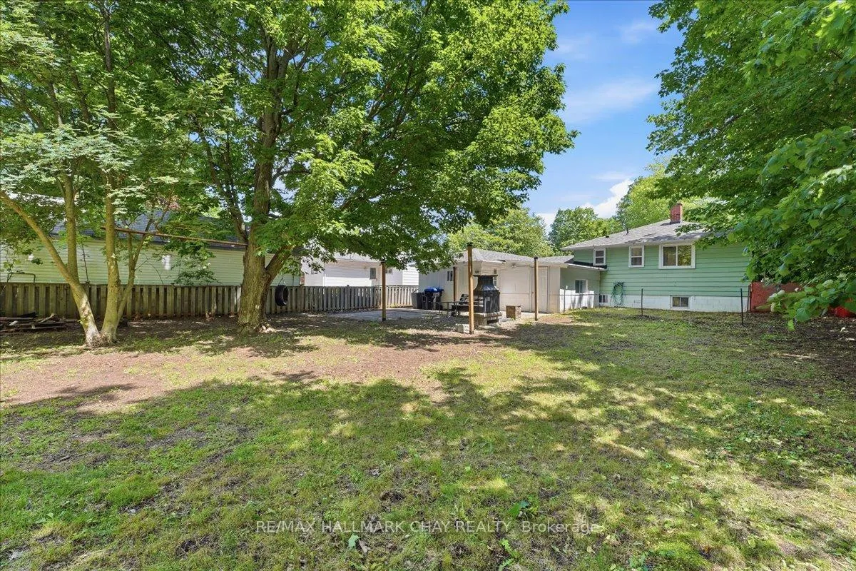 Photo 37 of 2022 St. Johns Road, Innisfil, Alcona — HOMEH