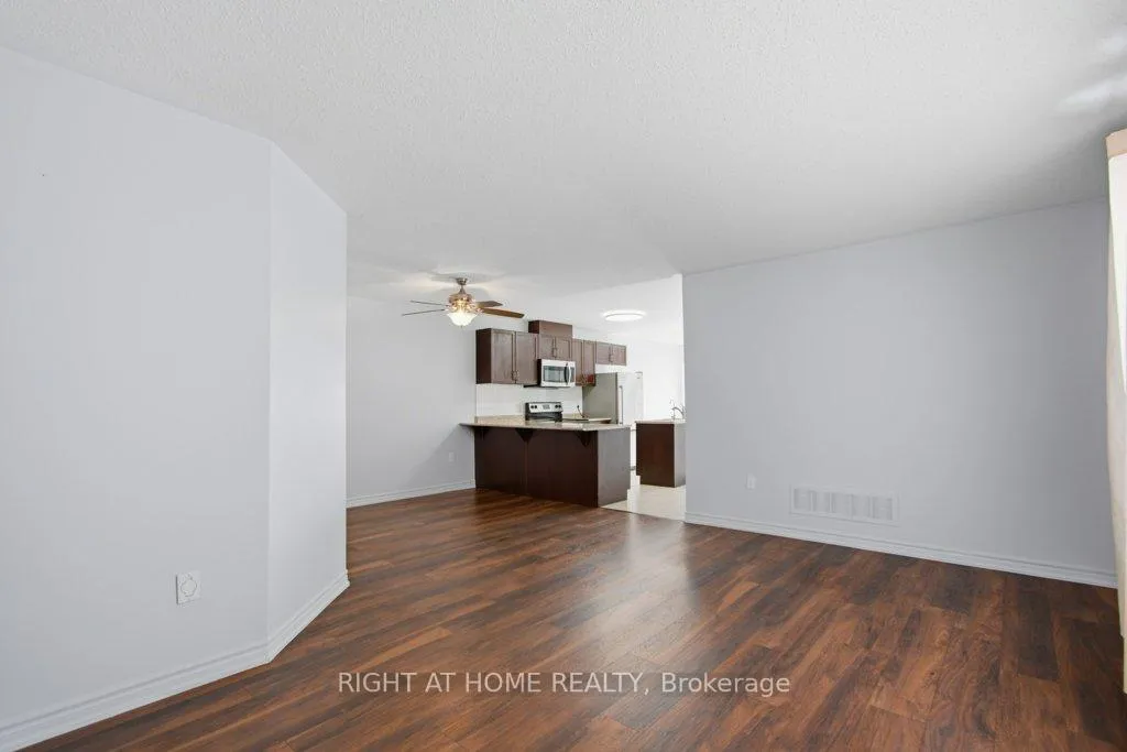 Photo 6 of 833 Leslie Street, Cobourg — HOMEH