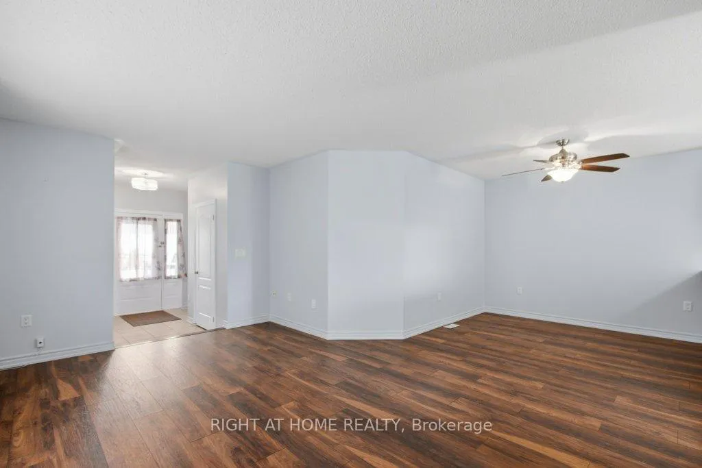 Photo 8 of 833 Leslie Street, Cobourg — HOMEH