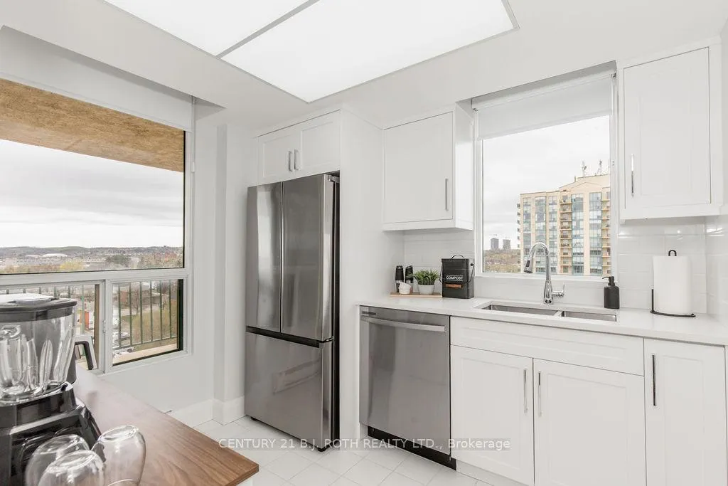 Photo 5 of Unit 1104, 75 Ellen Street, Barrie, City Centre — HOMEH