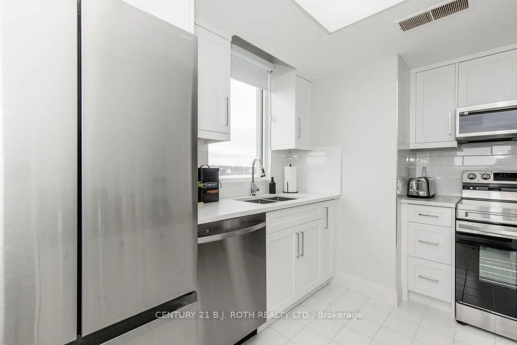 Photo 14 of Unit 1104, 75 Ellen Street, Barrie, City Centre — HOMEH