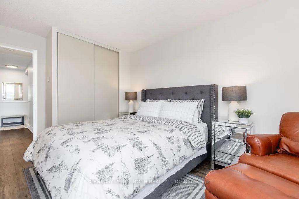 Photo 25 of Unit 1104, 75 Ellen Street, Barrie, City Centre — HOMEH