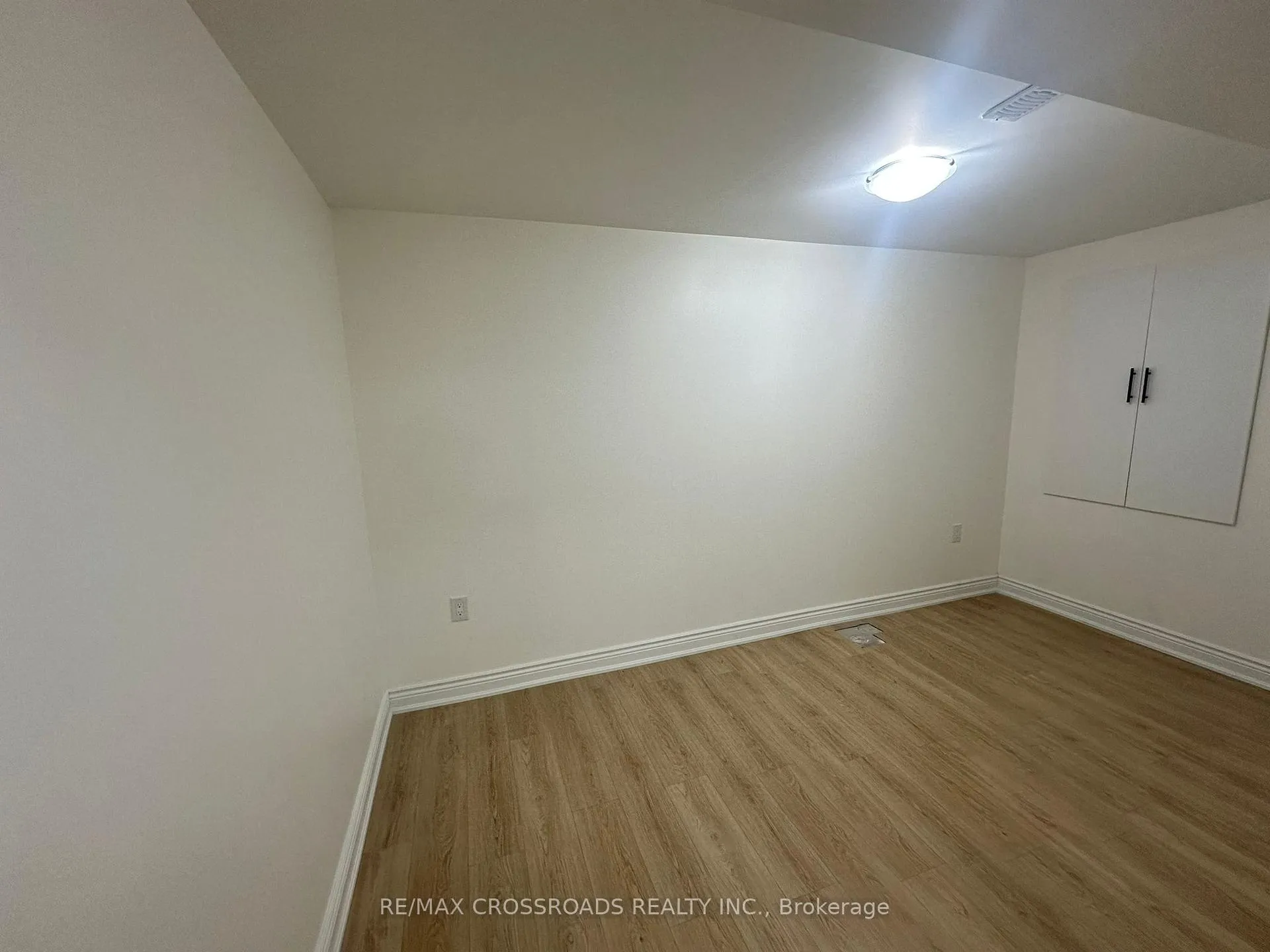 Photo 4 of 205 Pimlico Drive, Oshawa, Windfields — HOMEH