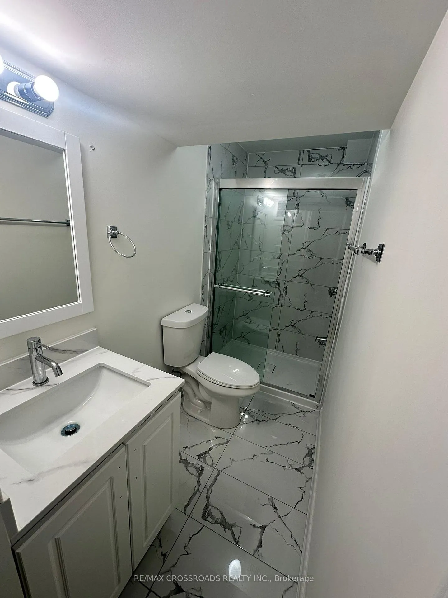 Photo 5 of 205 Pimlico Drive, Oshawa, Windfields — HOMEH