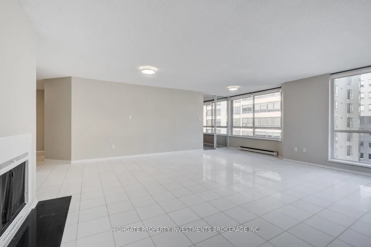 Photo 8 of Unit 901B, 195 St Patrick Street, Toronto, Kensington-Chinatown — HOMEH
