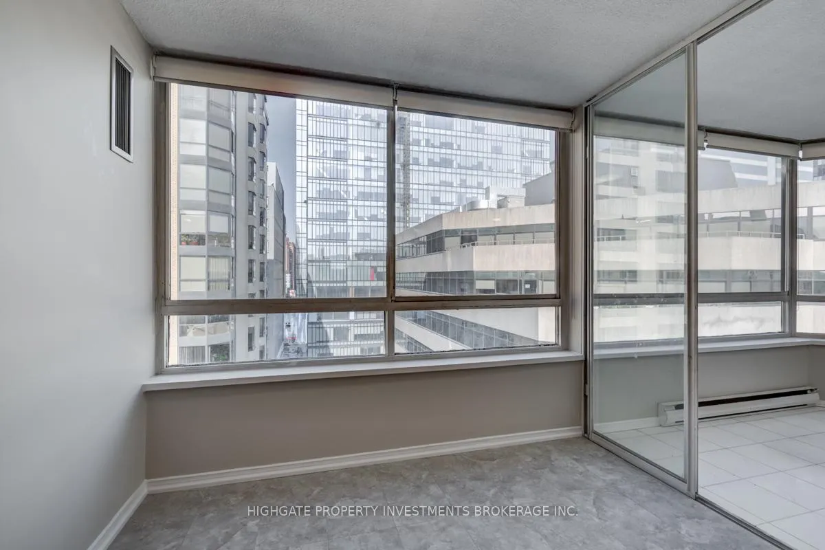 Photo 14 of Unit 901B, 195 St Patrick Street, Toronto, Kensington-Chinatown — HOMEH