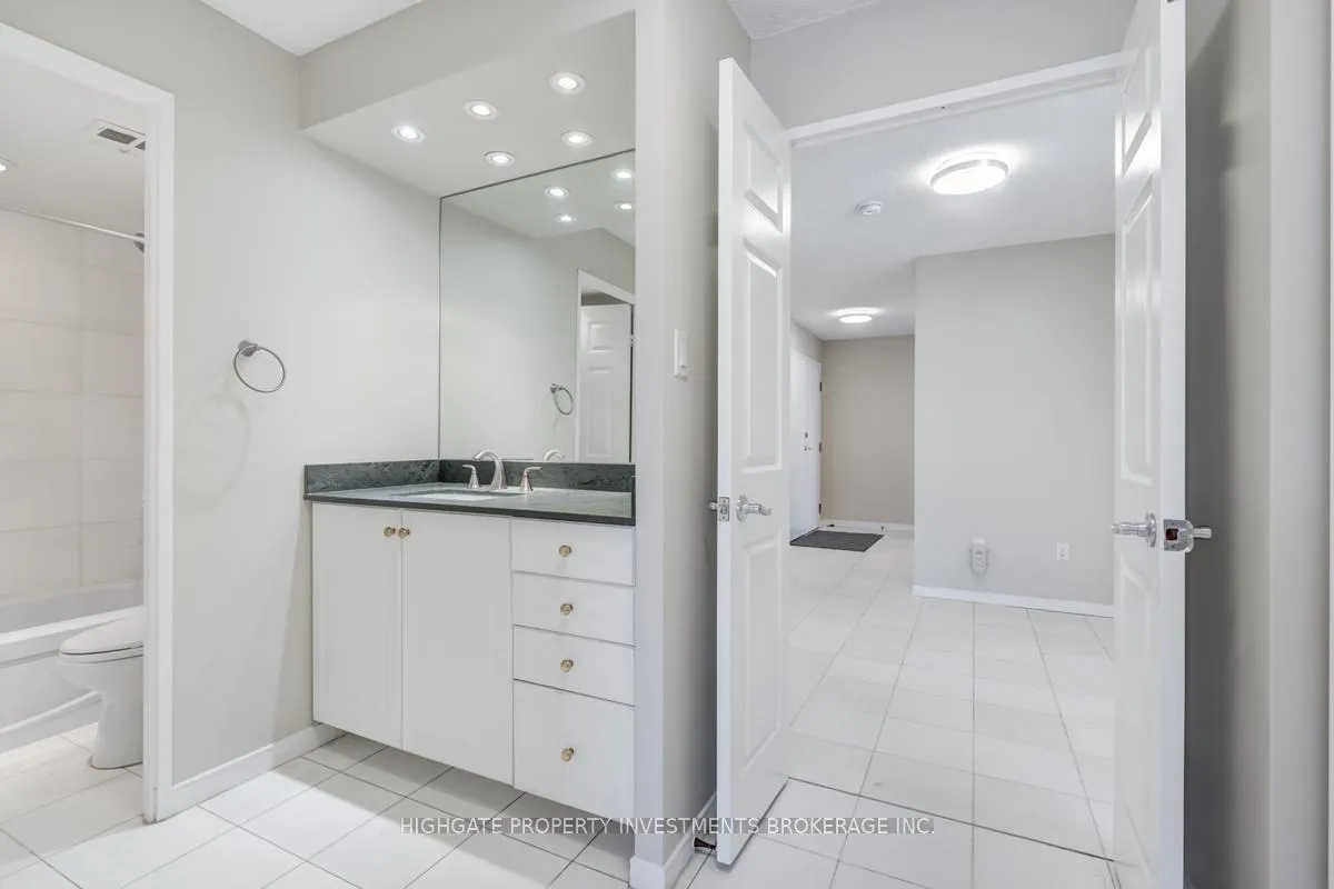 Photo 19 of Unit 901B, 195 St Patrick Street, Toronto, Kensington-Chinatown — HOMEH