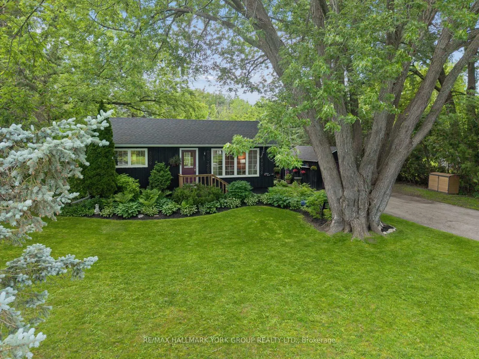 Photo 2 of 47 Sunnidale Boulevard, Georgina, Sutton & Jackson's Point — HOMEH