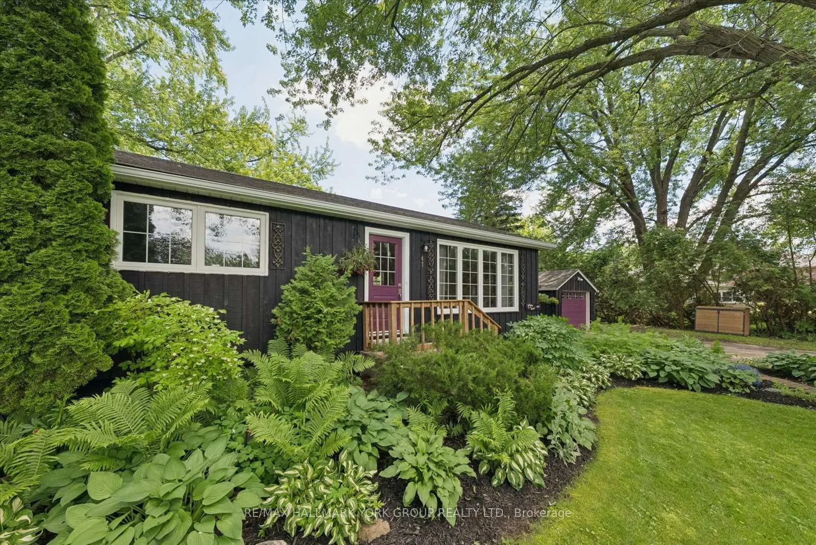 Photo 3 of 47 Sunnidale Boulevard, Georgina, Sutton & Jackson's Point — HOMEH