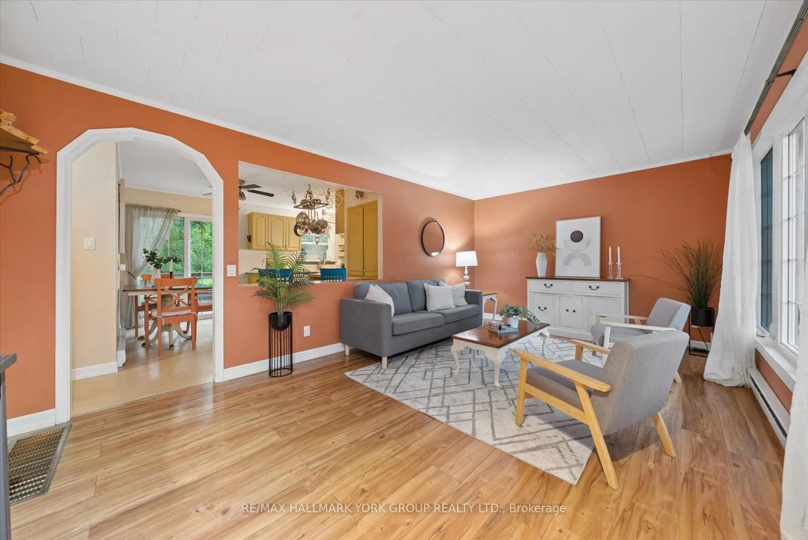 Photo 8 of 47 Sunnidale Boulevard, Georgina, Sutton & Jackson's Point — HOMEH