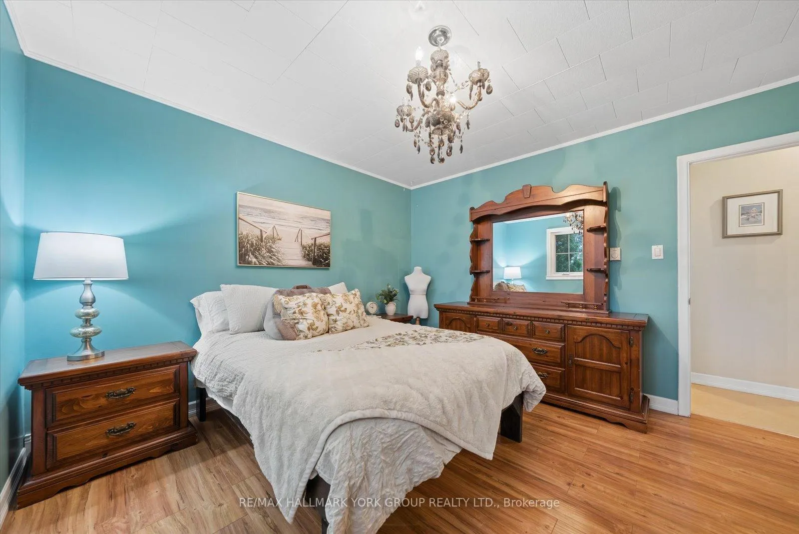 Photo 17 of 47 Sunnidale Boulevard, Georgina, Sutton & Jackson's Point — HOMEH