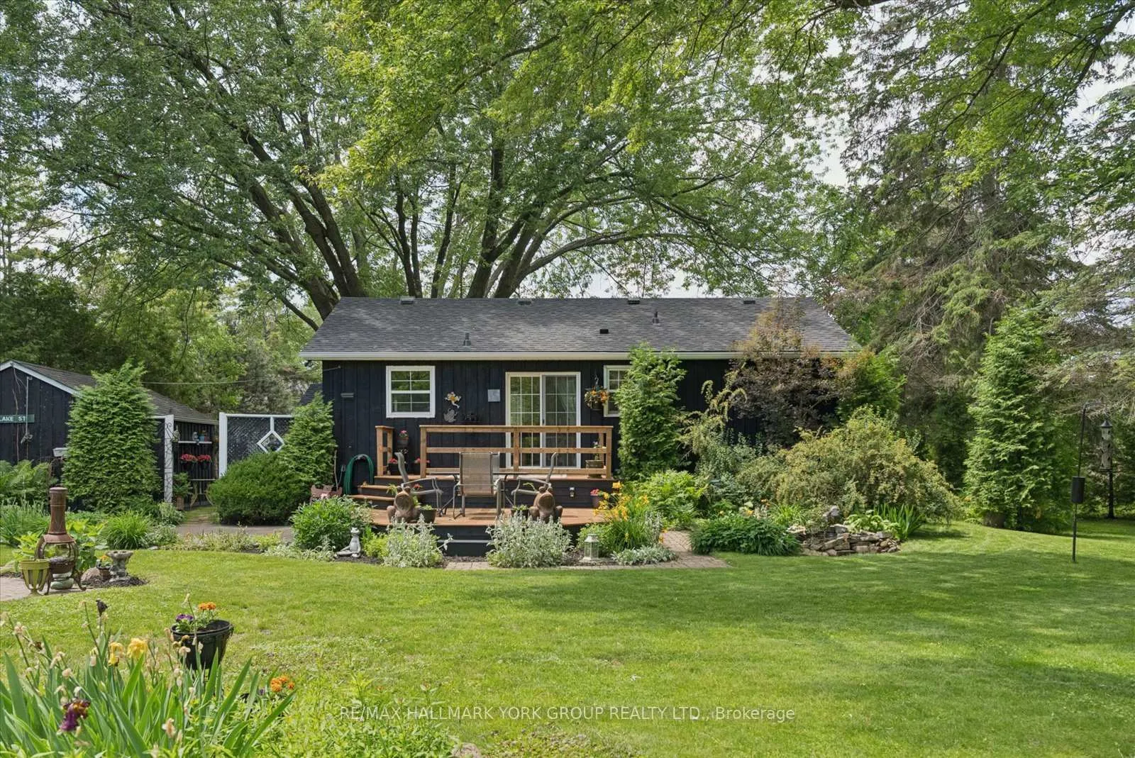 Photo 37 of 47 Sunnidale Boulevard, Georgina, Sutton & Jackson's Point — HOMEH