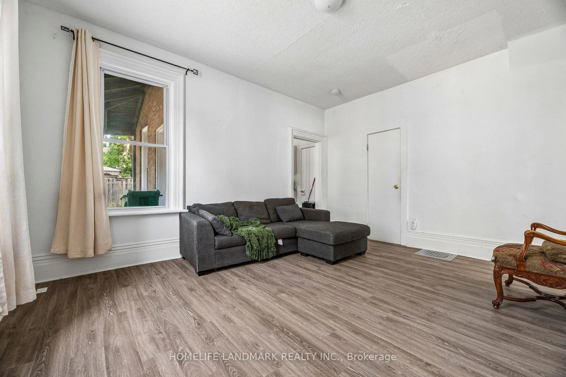 Photo 7 of 737 Water Street, Peterborough, Northcrest Ward 5 — HOMEH