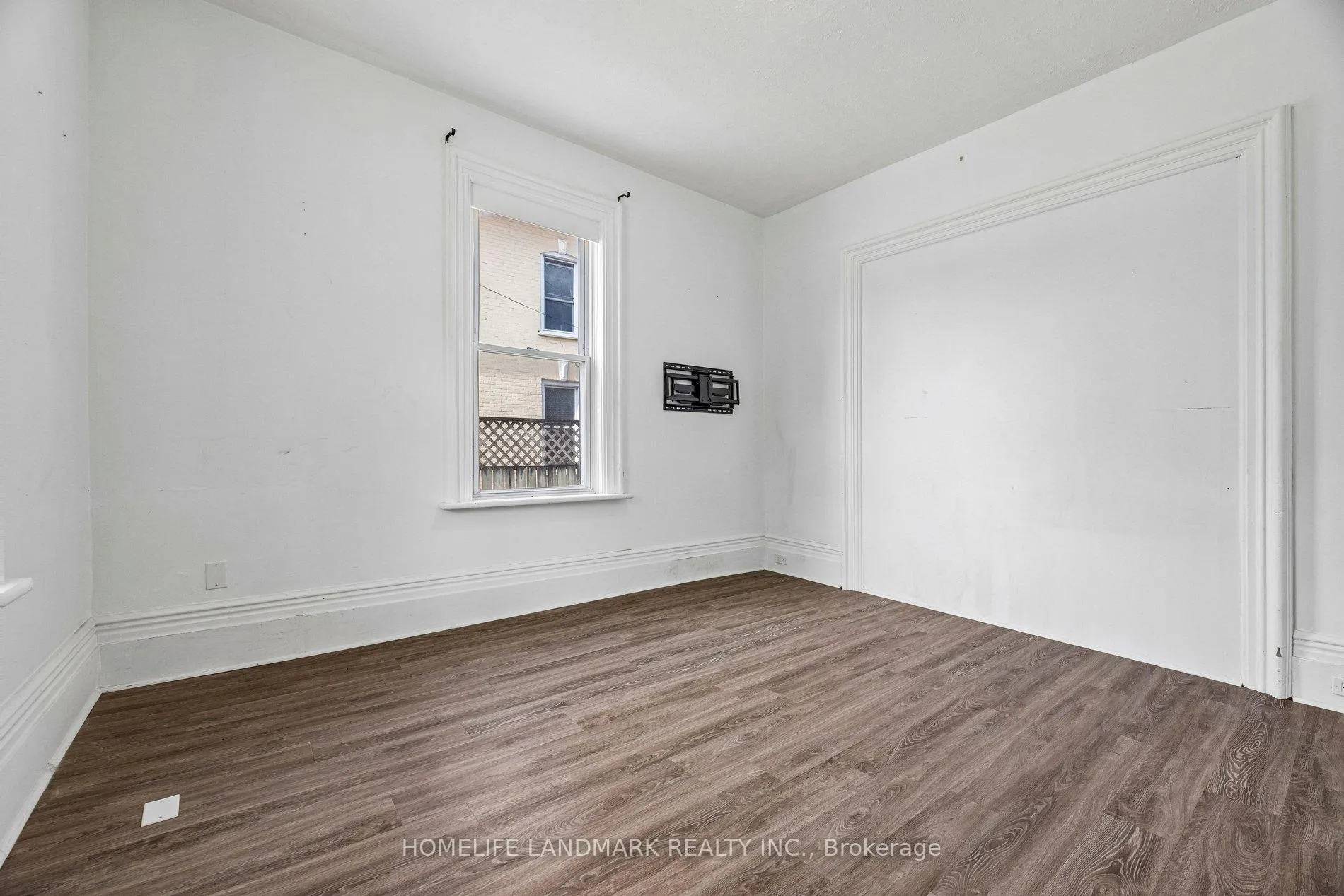Photo 15 of 737 Water Street, Peterborough, Northcrest Ward 5 — HOMEH