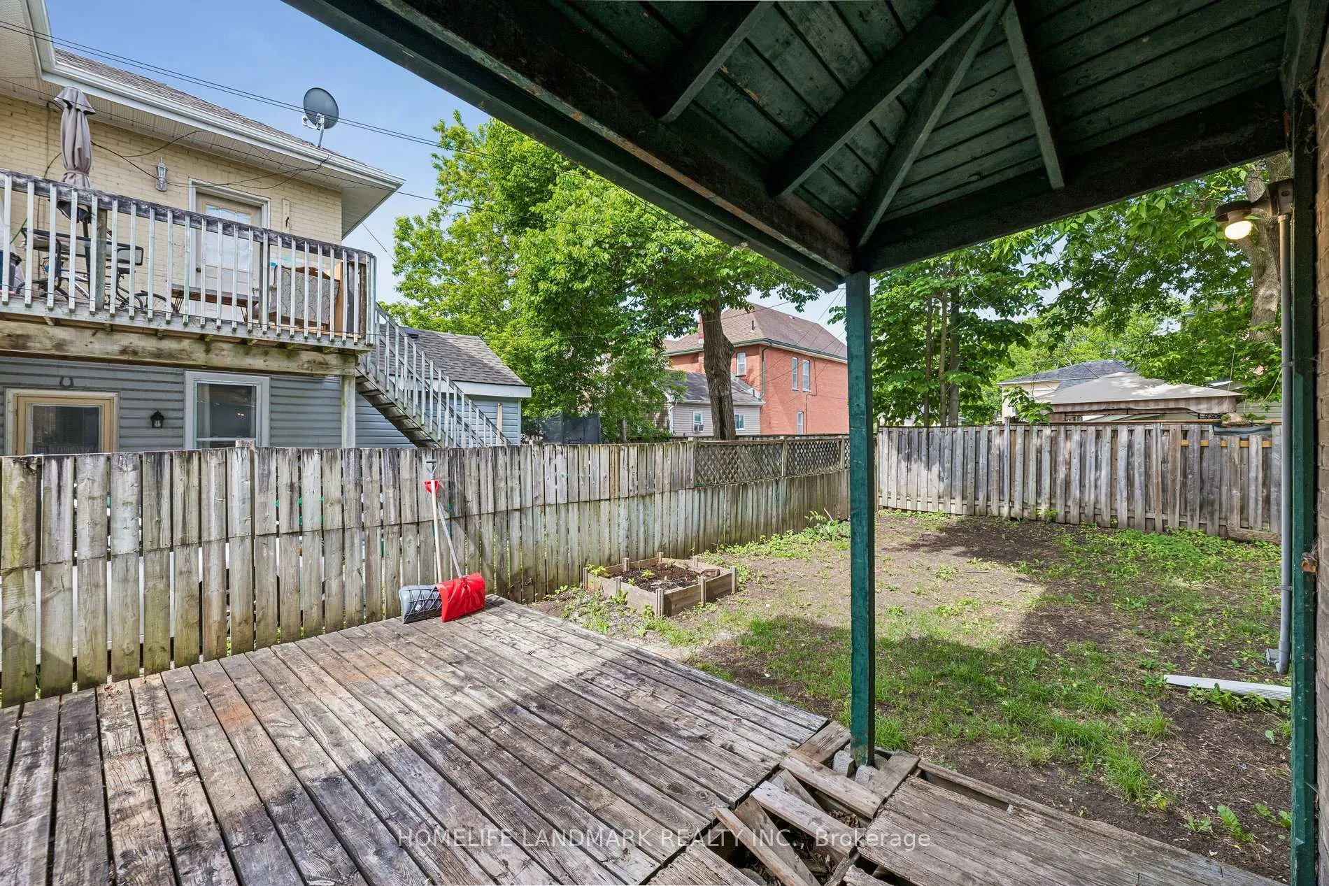 Photo 23 of 737 Water Street, Peterborough, Northcrest Ward 5 — HOMEH