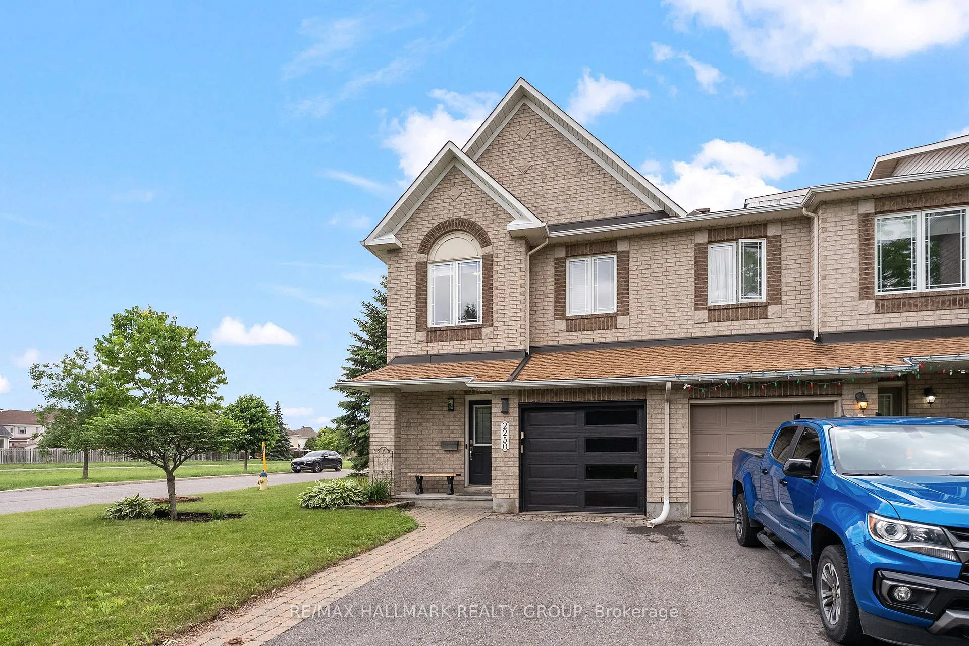 Photo 1 of 2250 Silverado Crescent, Ottawa, Avalon East — HOMEH
