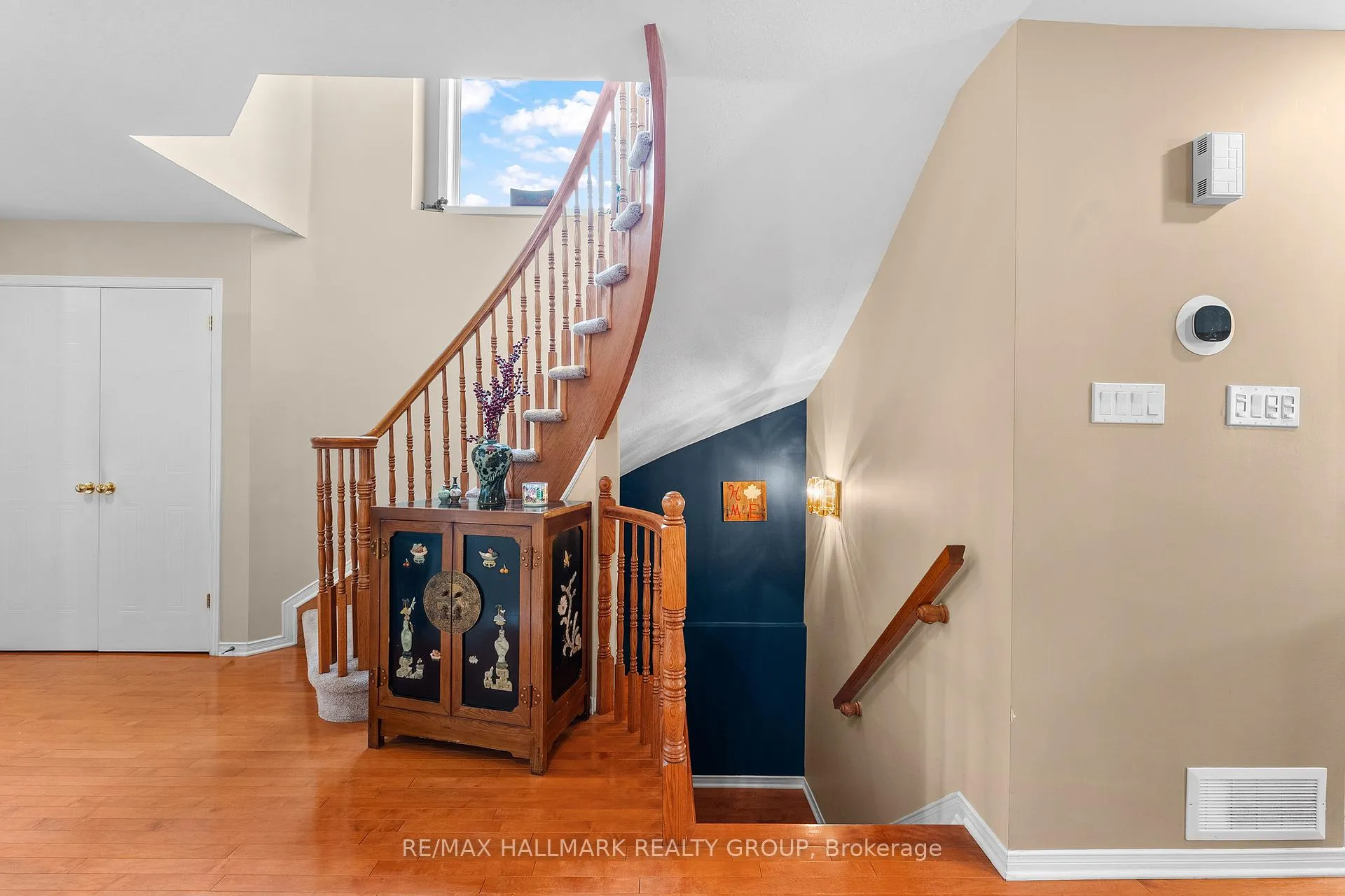 Photo 3 of 2250 Silverado Crescent, Ottawa, Avalon East — HOMEH