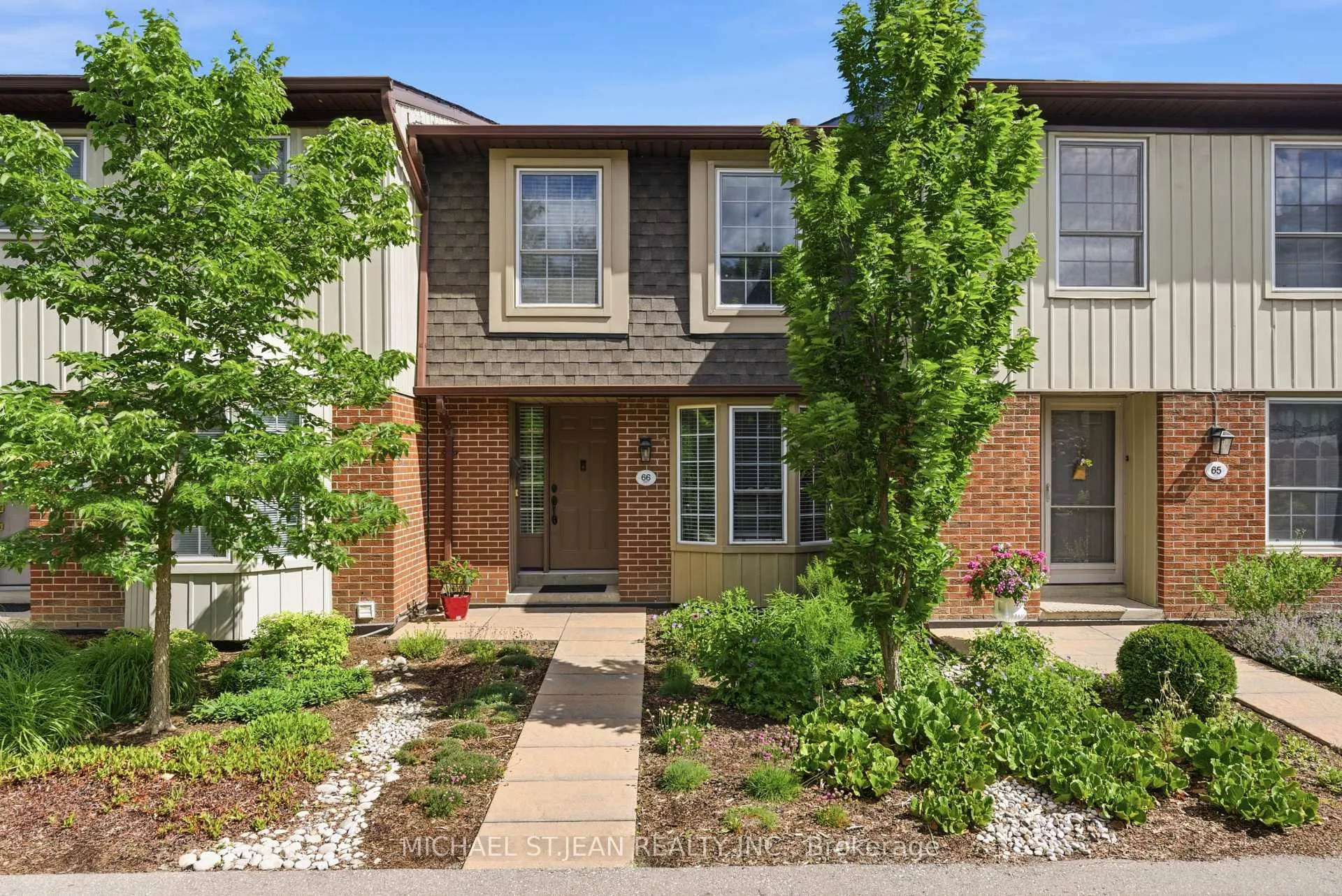 Photo 2 of Unit 66, 3027 Glencrest Road, Burlington, Roseland — HOMEH