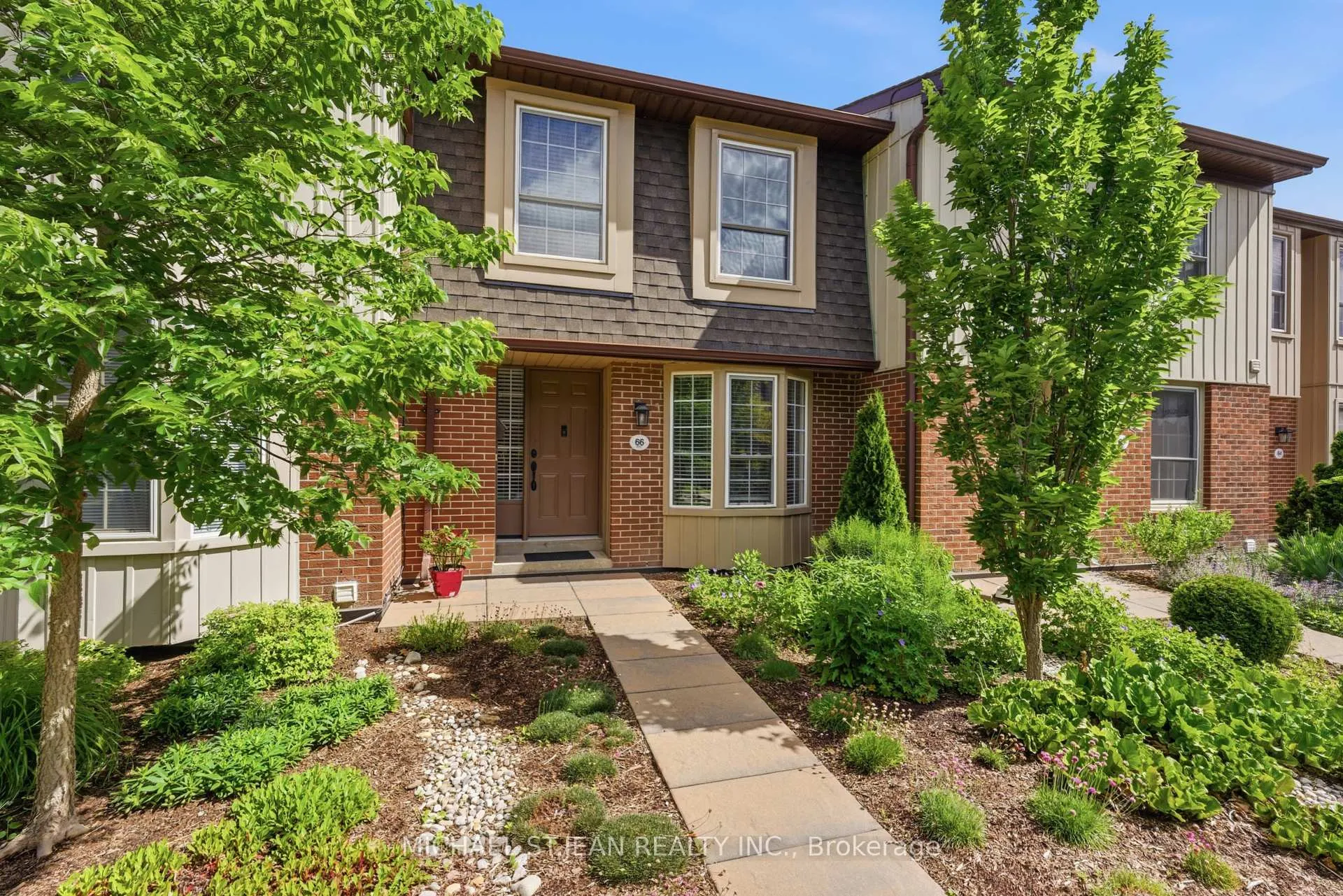 Photo 4 of Unit 66, 3027 Glencrest Road, Burlington, Roseland — HOMEH