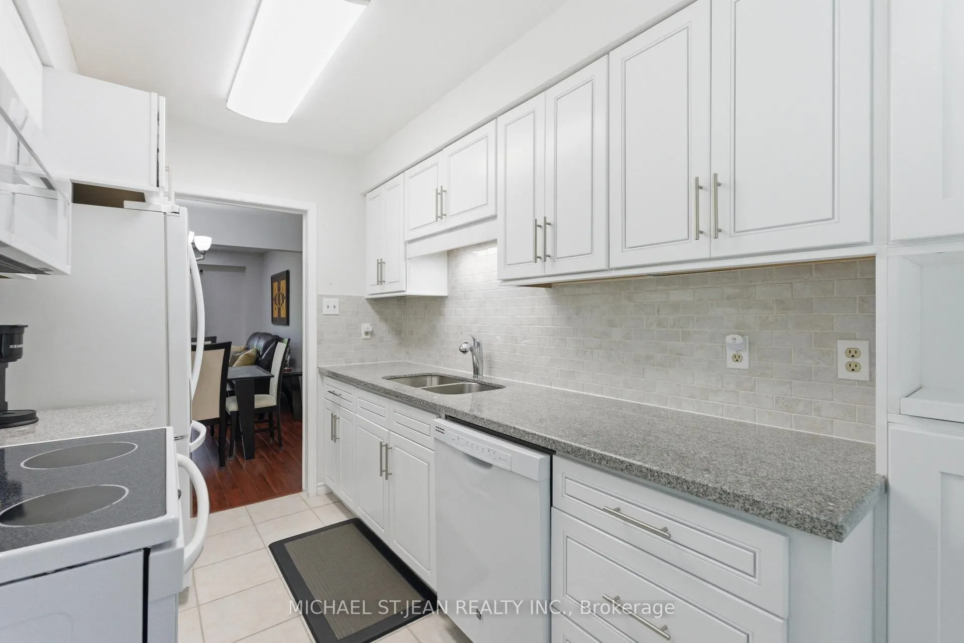 Photo 18 of Unit 66, 3027 Glencrest Road, Burlington, Roseland — HOMEH